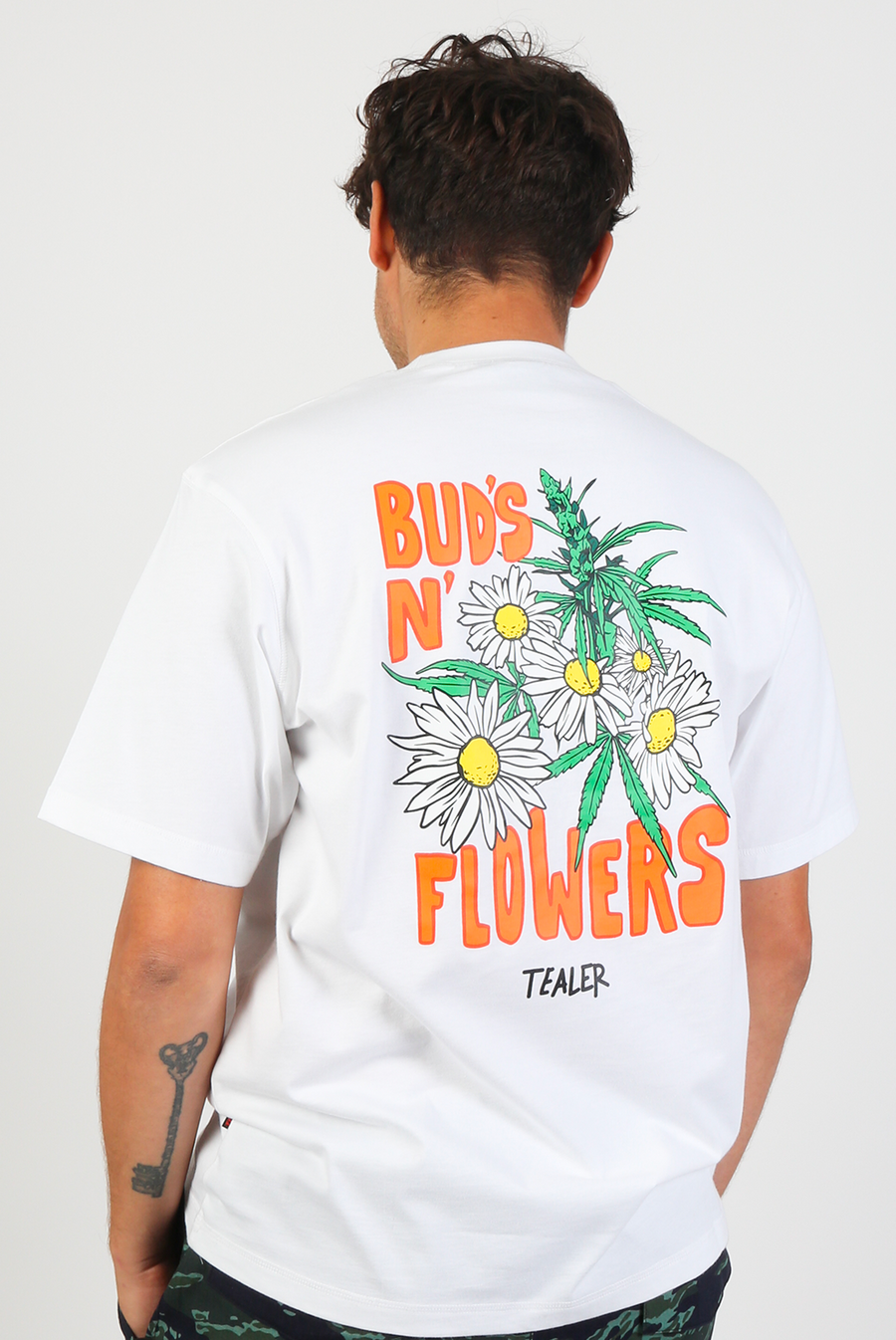 Tee Tealer Buds & Flowers, Tee White